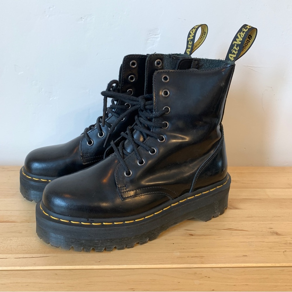 Women’s Doc Martens Size 8